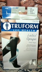 TRUFORM Ladies‘ Opaque Knee High Stockings Firm (Beige) sz Medium *New in Box*