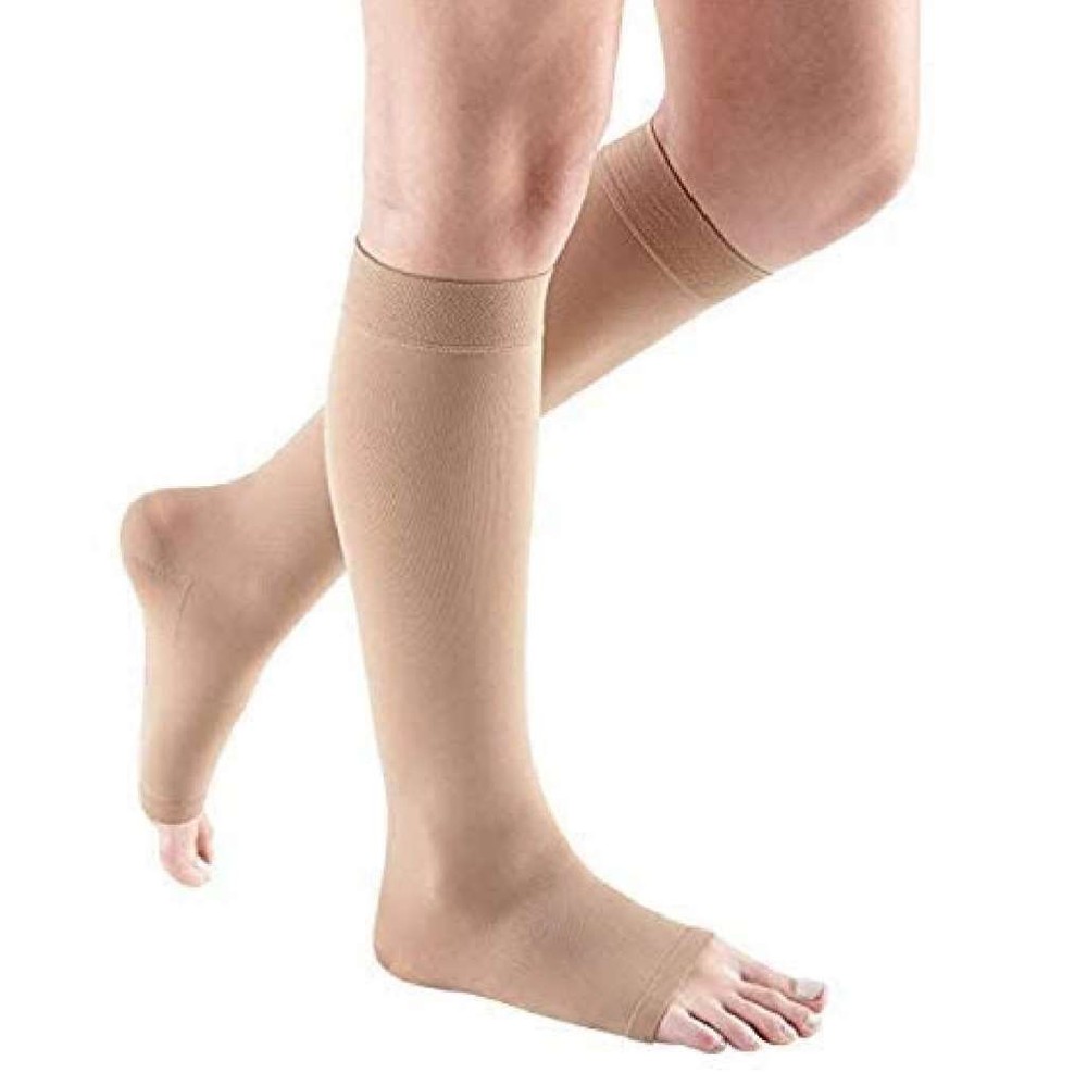 MEDIVEN Comfort Calf Highs Open Toe, Petite 30-40mmHg (Natural) Size: III