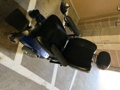 Pride Mobility Products Corp. QUANTUMQ6EDGE Power Wheelchair
