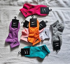 Nike Logo Unisex Lightweight and quick-drying training socks (One Size)