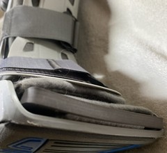 Aircast Airselect Recovery Boot Size Medium Walker Brace Semi Rigid Shell