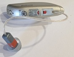Beltone C-2 Hearing Aid w/ Charger Case Tested Original Box Cable C2