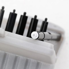 Phonak Hearing Aid Wax Guards Filters Cleaning Kit – 32 Filters Included