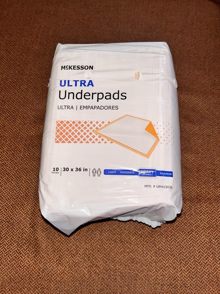McKesson UPHV3036 30″ x 36″ Ultra Disposable Underpads – 10 Count