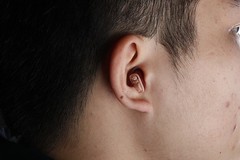 Mini Ear Hearing Aids Sound Voice Enhancer Amplifier Battery Power Left Right
