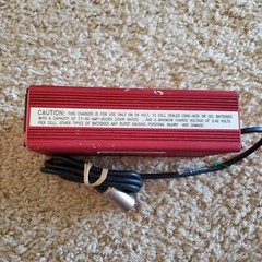 PIHSIANG 1500mA On-Board Battery Charger SA1B0-3040V