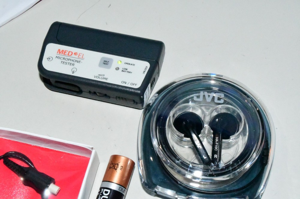 MED EL MICROPHONE TEST DEVICE WITH SONNET 31545 MTD ADAPTER MINT CLEAN RARE 2M