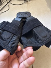 Breg Short Runner Wrap Around Hinged Air Mesh Knee Brace Size Medium