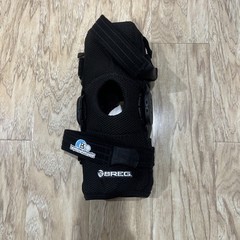 NIB Breg PTO Airmesh Open Back Knee Brace Size Small