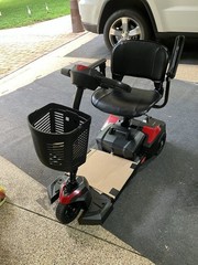 3-Wheel Electric Mobility Scooter w/ Swivel Seat & Basket Black/Red