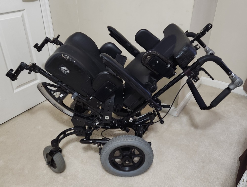 Freedom Designs Pro CG P.R.O. CG Tilt In Space Pediatric Wheelchair
