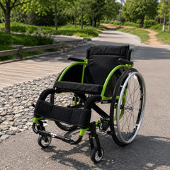Lightweight Foldable Sport Wheelchair Aluminum Frame 24″ Tires 250 lbs Green