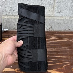 Breg Universal Wrist Brace 10in Right RT Adjustable Lace-Up Black Universal