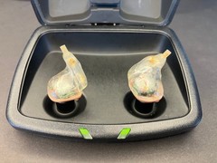 Starkey Livio Edge AI 2400 Hearing Aids Bluetooth W/ Charger Case **See Notes**
