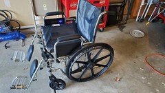 BRAND NEW HEAVY DUTY ADJUSTABLE FOLDING WHEELCHAIR SUPPORTS UP TO 500 LBS