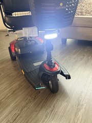 Golden Buzzaround XL 3-Wheel Mobility Scooter 18mi 375lb Storage Red/Black