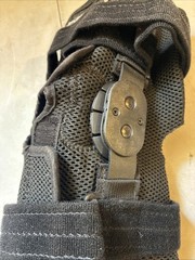 Breg Short Runner Wrap Around Hinged Air Mesh Knee Brace Size Medium