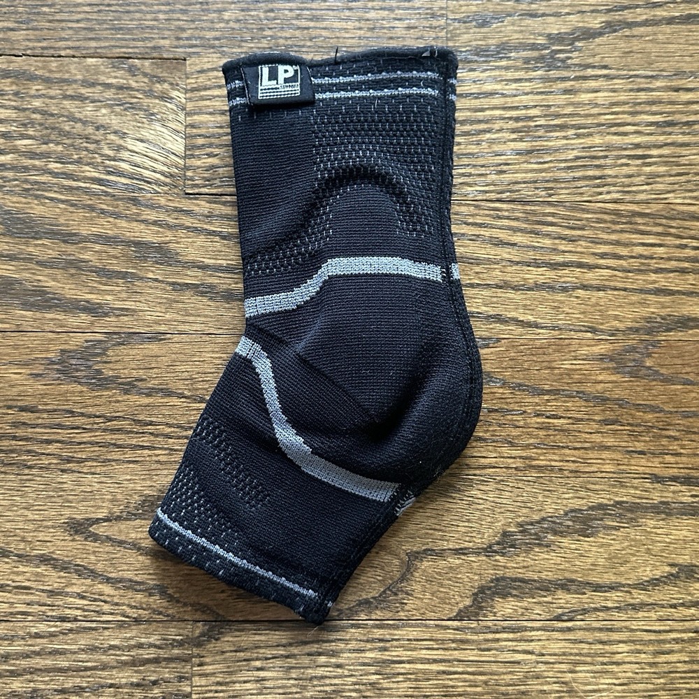 LP Support X-Tremus Ankle Support – Model 110XT – Small Excellent Condition