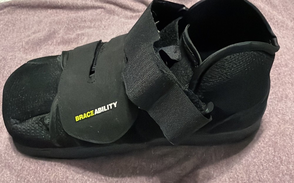 Braceability,Closed Toe, Medical Walking Shoe, Light Weight, After Cast Boot