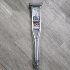 Hugo Comfort Max Crutches Youth Size Silver Adjustable Aluminum 721-790 New