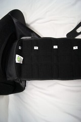 dr medical back brace bb-157 universal adjustable hook and loop closure