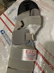 RCAI – RESTING HAND ORTHOSIS with ( FINGER SEPARATOR ) X-LARGE and ( RIGHT HAND
