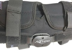 DonJoy Hinged Knee Brace Drytex Sleeve Small Lot 2