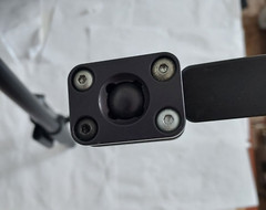PERMOBIL Tri-Lock™ Midline Mounting System Tri-Lock™ Midline Mounting System