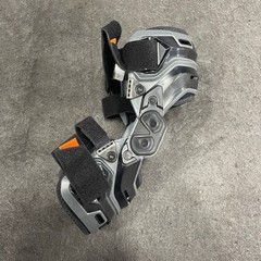 Shock Doctor Elite Bio Logix Knee Brace, Black, Small Left (NEW OPEN BOX)