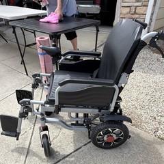 Power Wheelchair 4-Wheel Electric w/ Joystick Padded Armrests Black/Gray