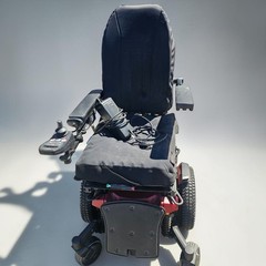 Quantum Edge 3 Power Wheelchair FOR SALE barely used
