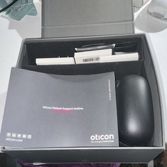 Oticon BTE more 1 both listening solutions w/Case