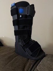 United Ortho Adjustable Orthopedic Boot Medium Size Black Brand New