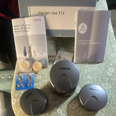 Siemens Hearing Aid Charger Size 312 Silver Black with Accessories Manuals