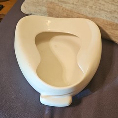 Meinecke Perfection Bed Pan 500ml Enamelware White Reusable Bedpan