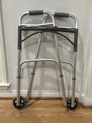 (1) Drive Medical Deluxe Two Button Folding Adjustible Walker 10210-4ASM