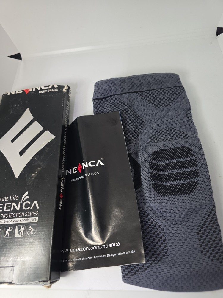 NEENCA Professional Knee Brace for Knee Pain Compression Knee Sleeve S. D