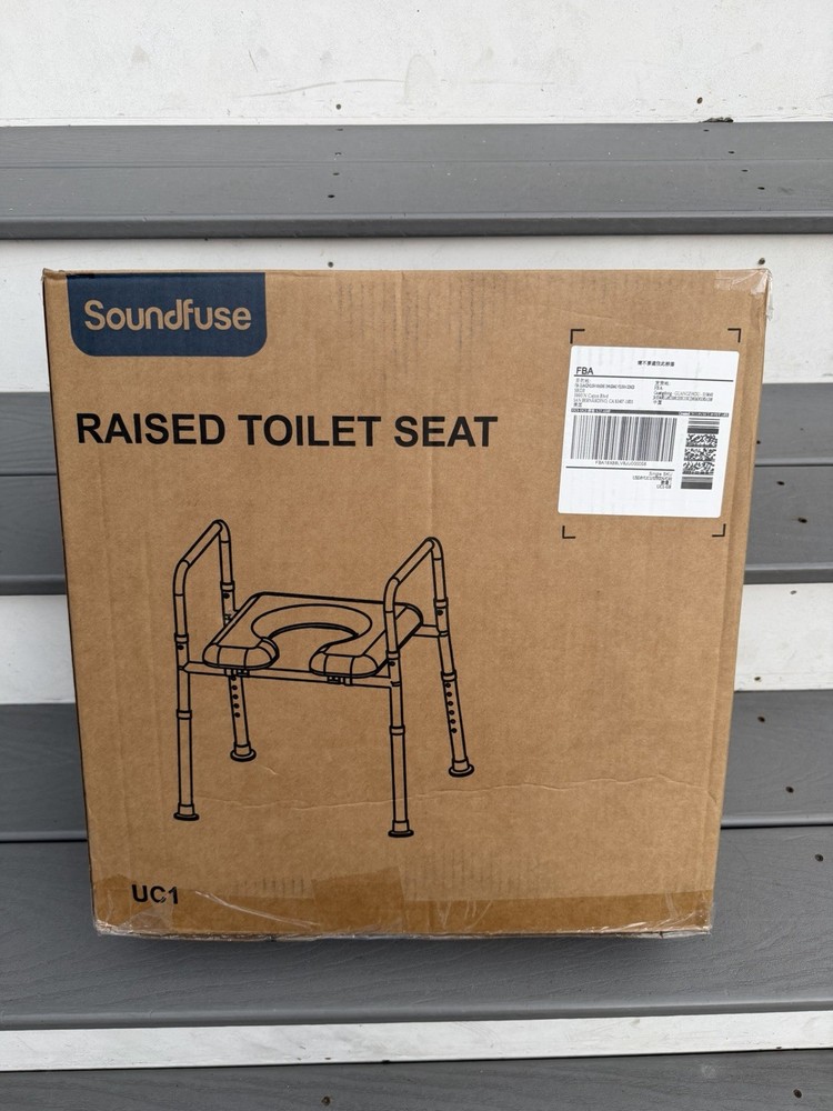 SoundFuse Heavy Duty Raised Toilet Seat with Handles 400 lbs Adjustable #R023