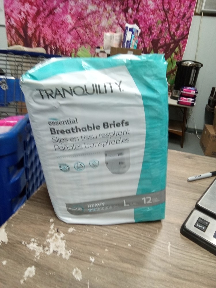 Tranquility essential breathable briefs 12 ct L 45X58 154 Dt