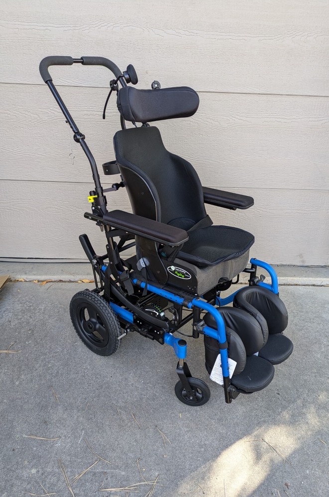 2023 Quickie IRIS SE Tilt in Space Wheelchair 16″w frame