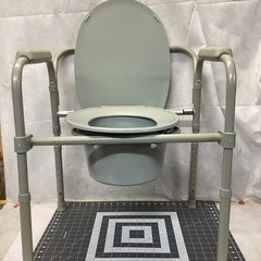 ProBasics BSFC Folding 3-in-1 Commode Steel/Plastic 350 Lb  Cap NEW