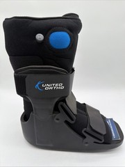 United Ortho Short Air CAM Walker Fracture Boot Medium M New Left or Right Foot