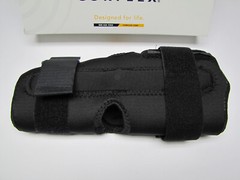 Corflex Cooltex 13″ Anterior Closure Knee Wrap OP Pop wHinge Left Right X-Small