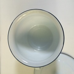 Enamel Chamber Pot Bedpan Enamelware For Elderly White With Blue Trim