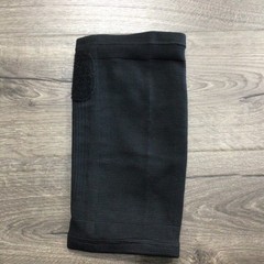 Back on Track Knee Brace Welltex 1110 Black Size XLarge Gently Used Sleeve