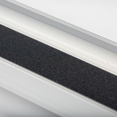 Titan 4′-7′ Telescoping Aluminum Wheelchair Ramp w/600 lb. Capacity (Open Box)