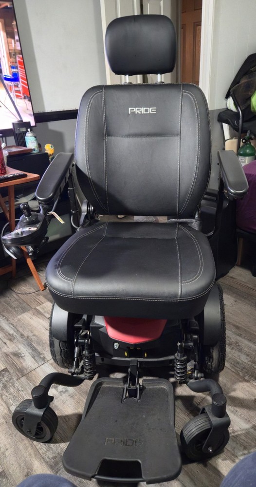 Pride Jazzy EVO 614 HD Power Wheelchair