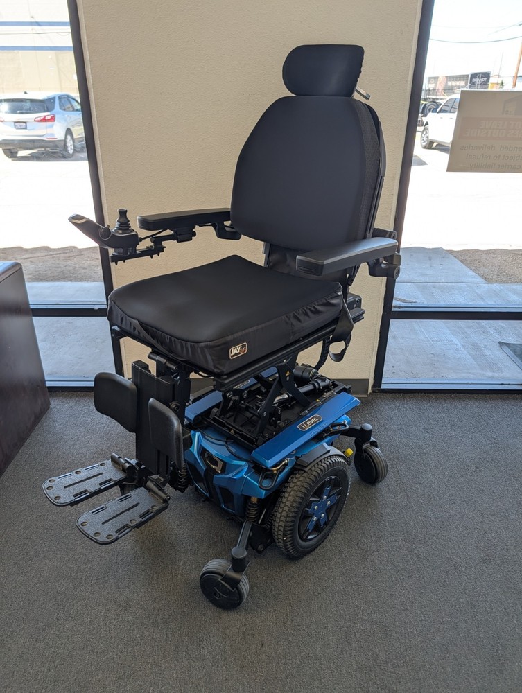 Quantum Edge 3 iLevel Power Wheelchair – Pristine Condition, Fully Loaded 2023