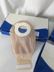 Ostomy Pouch Box/10 Convatec Esteem Synergy + Bag 416900 1-7/8“ Stoma Drainable