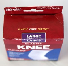 Mueller Sport Care #6403 Elastic Knee Support – Large, White